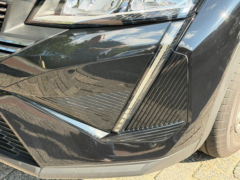 Peugeot 408 1.2 Hybrid 136 e-DCS6 Allure — photo 9