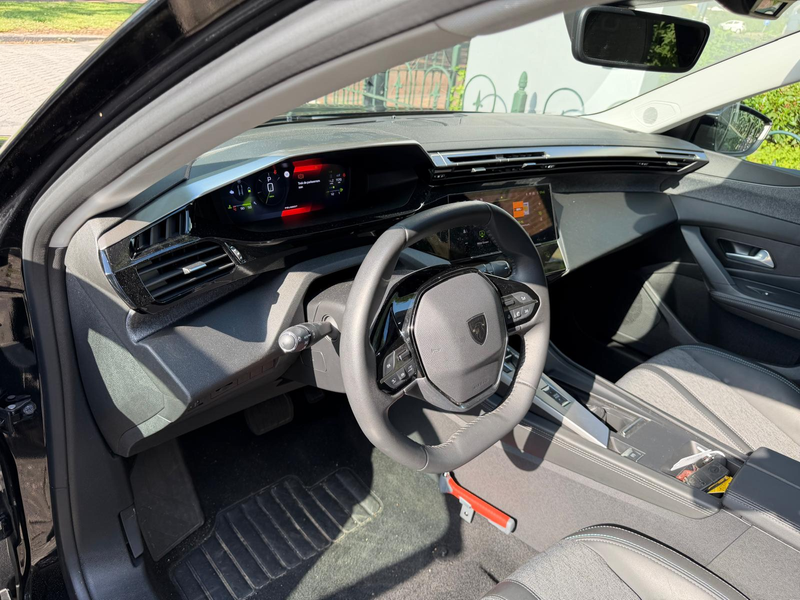 Peugeot 408 1.2 Hybrid 136 e-DCS6 Allure — photo 15