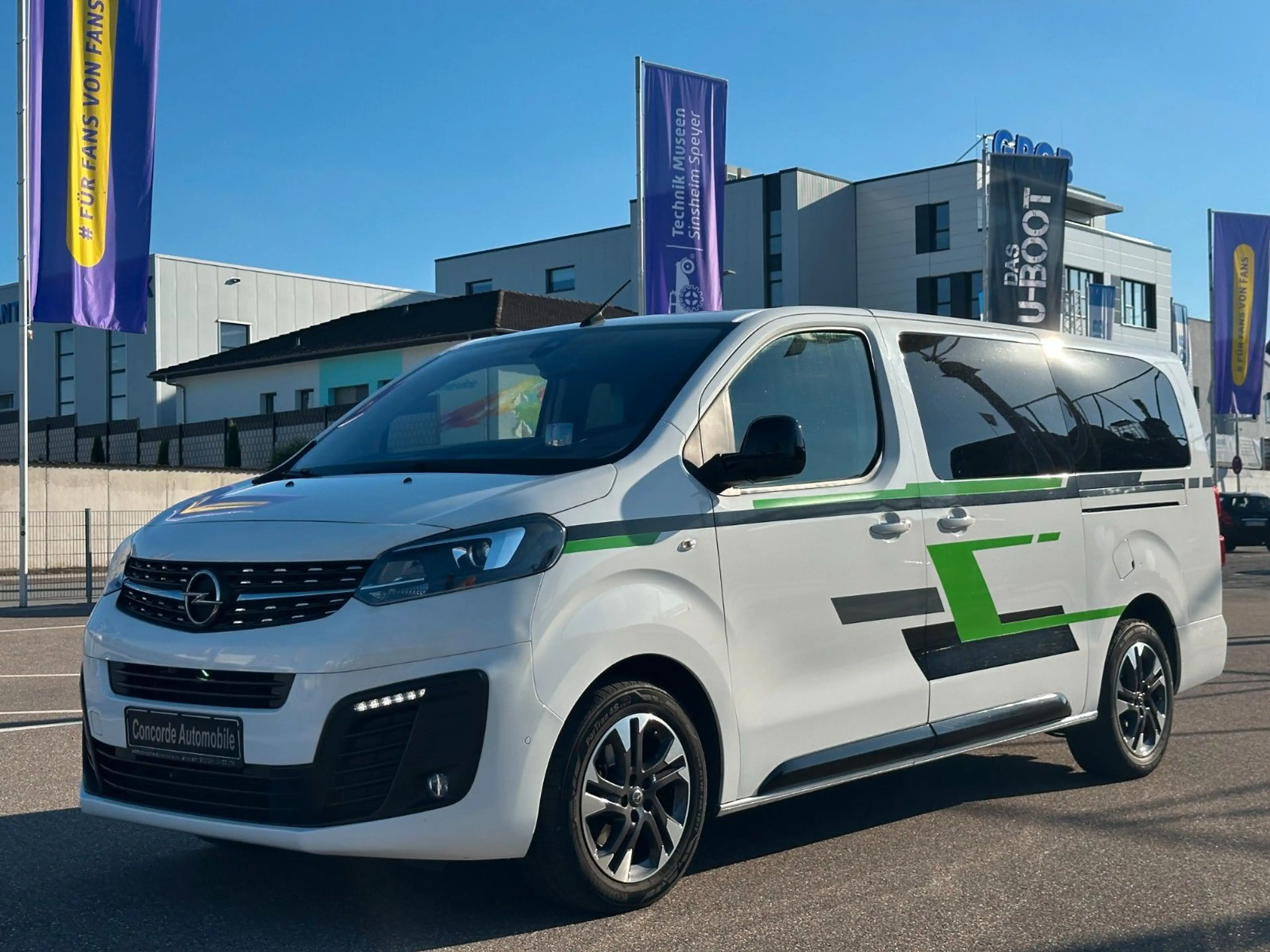 Opel Zafira Life Tourer L/LED/AHK/RFK/Head-Up Navi SH — photo 14