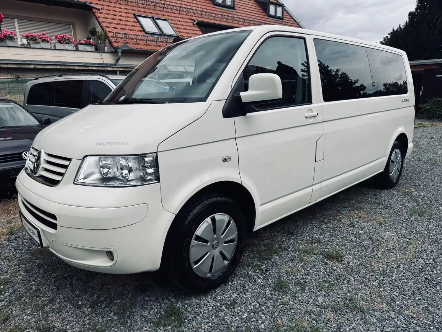 Volkswagen T5 Multivan Umbau, lang, 1.9 TDI, Camping Weiß - 1