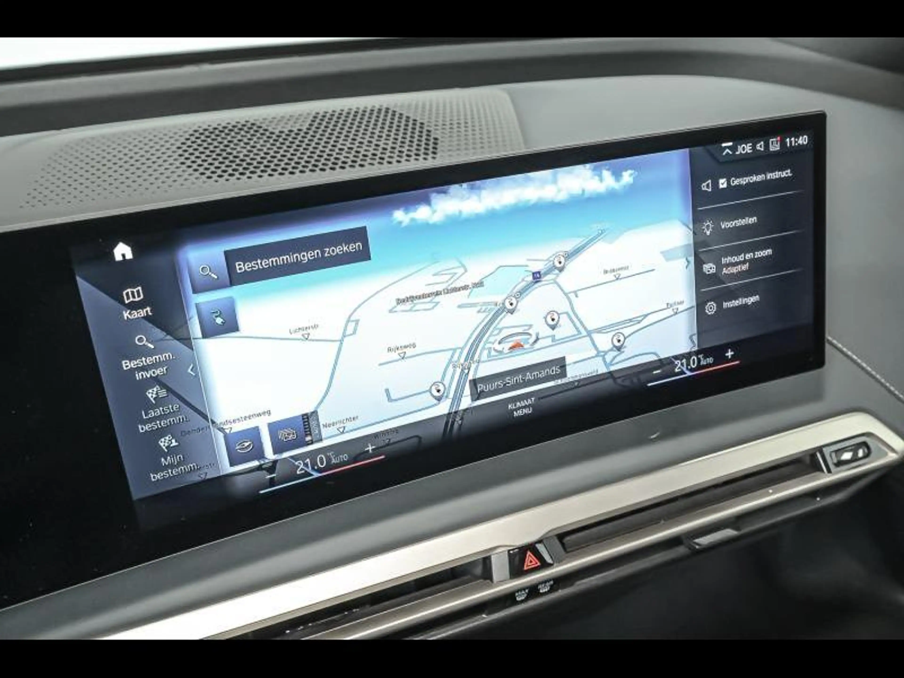 BMW iX xDrive40 - Sport — photo 14