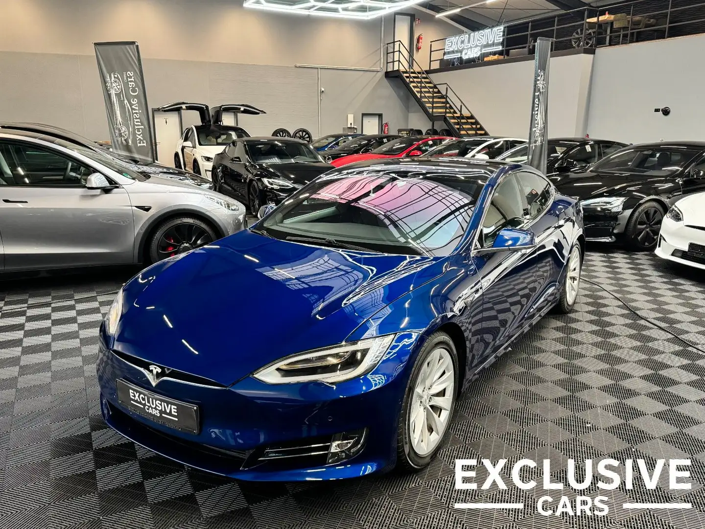 Tesla Model S MODEL S75D | MCU2 | CCS | DEEP BLUE METALLIC | Niebieski - 1