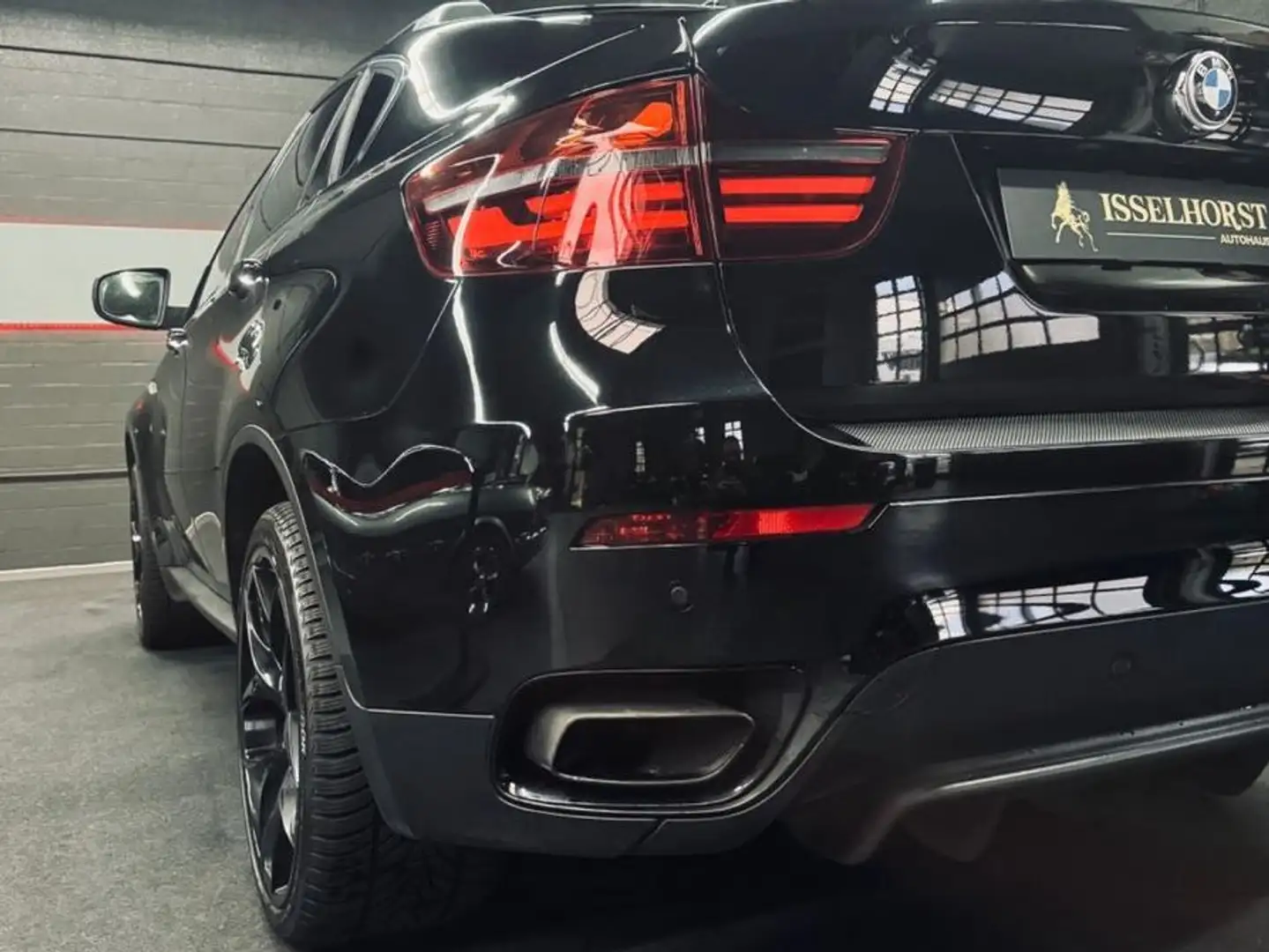 BMW X6 Baureihe X6 xDrive40d M Paket 21Zoll Shadow Чорний - 2