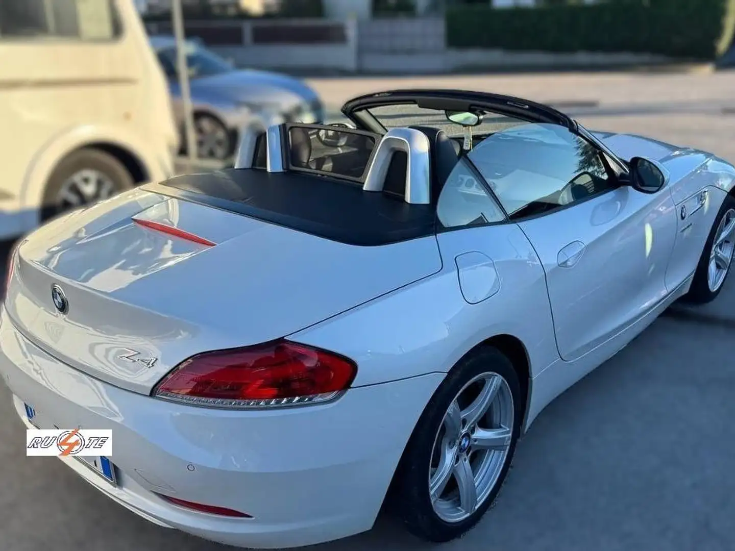 BMW Z4 sdrive18i Bianco - 1