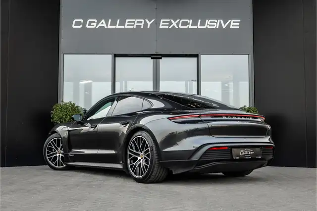 Porsche Taycan view 5