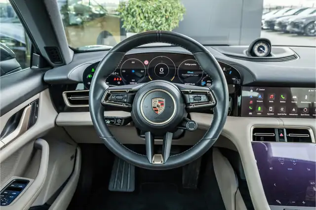 Porsche Taycan view 12