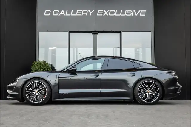 Porsche Taycan view 4