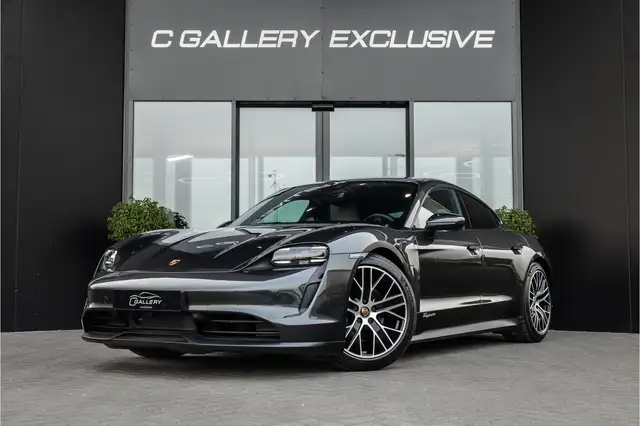 Porsche Taycan view 3