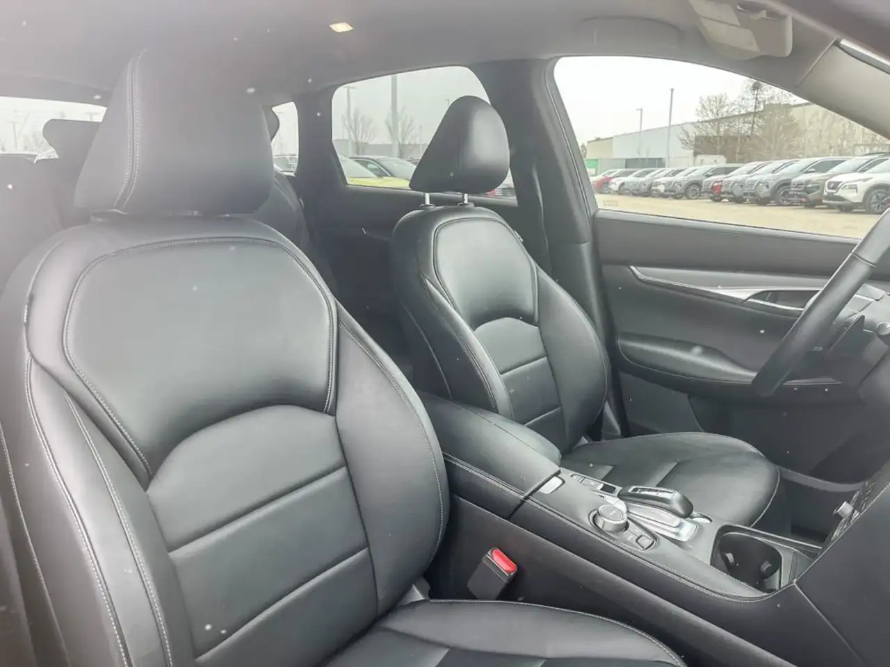 Infiniti QX50 снимка Infiniti QX50