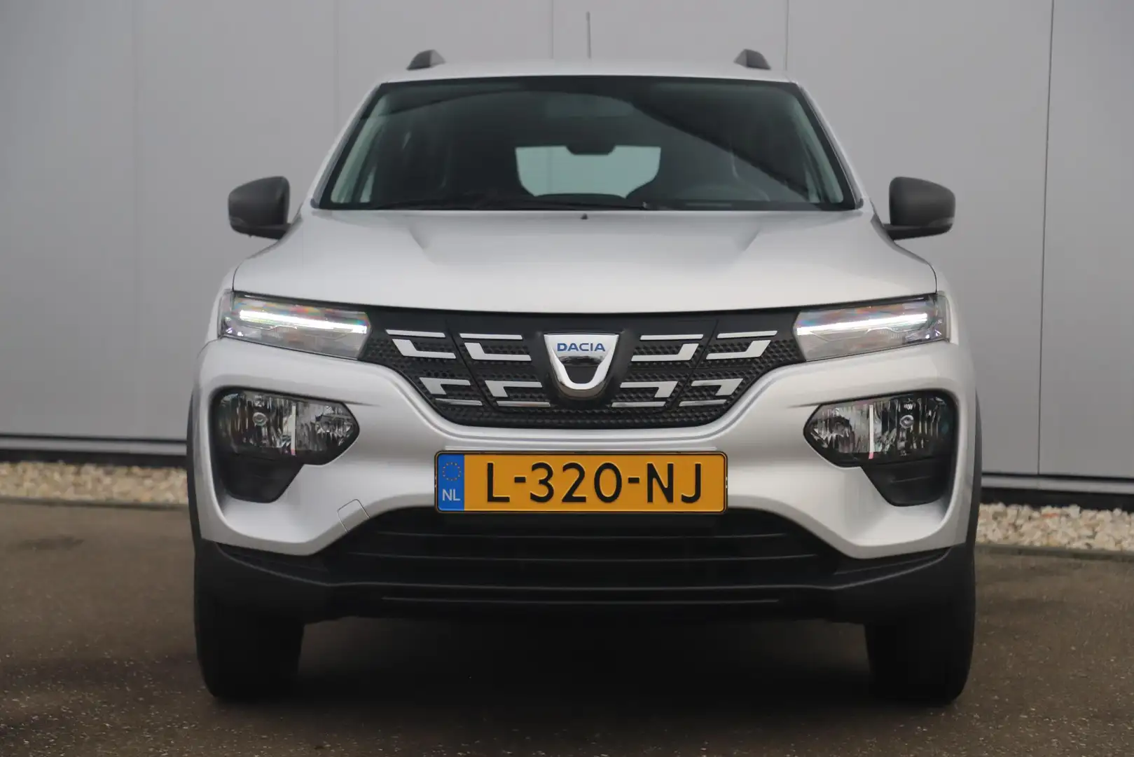 Dacia Spring Business 27 kWh Automaat Leder Navigatie Camera Ai Grau - 2