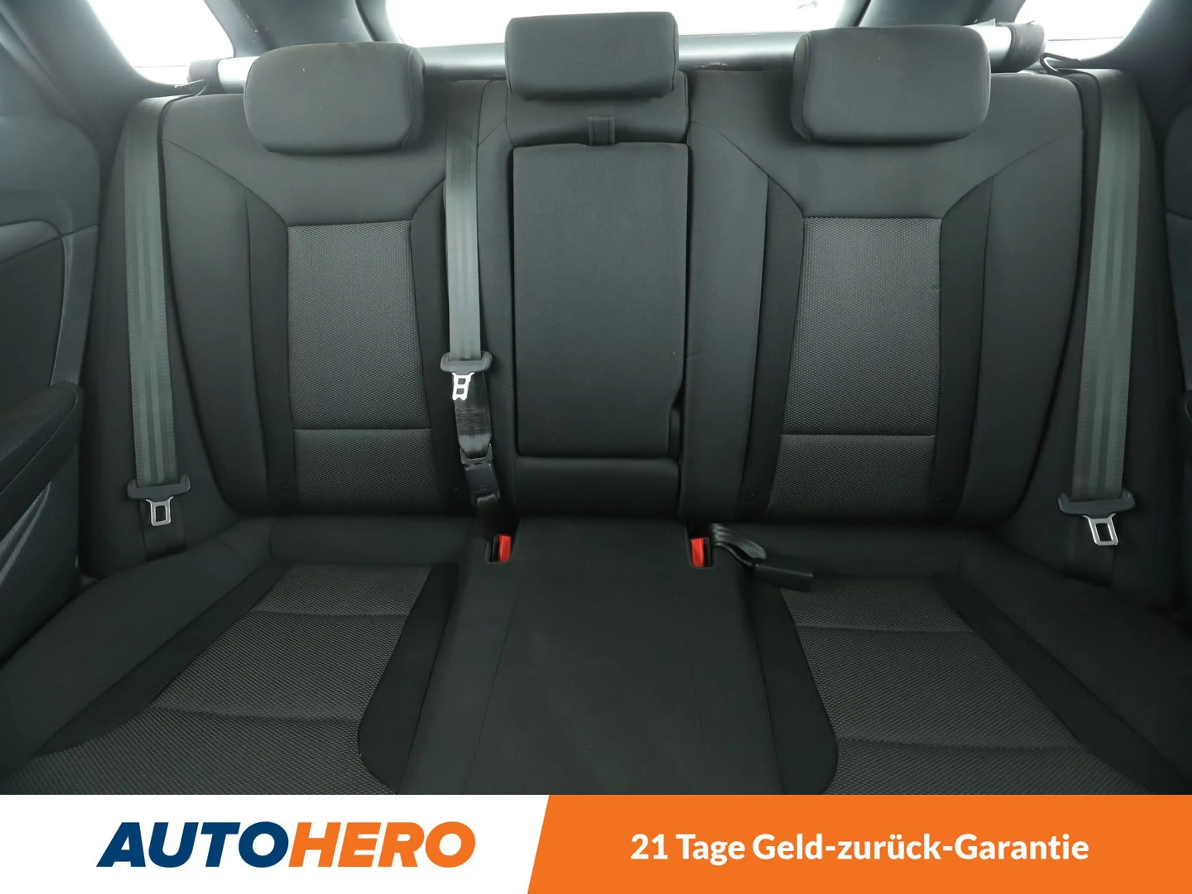 Hyundai i40 1.6 Classic Blue*PDC*KLIMA*GARANTIE* — photo 15