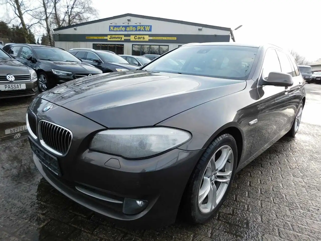 BMW 523