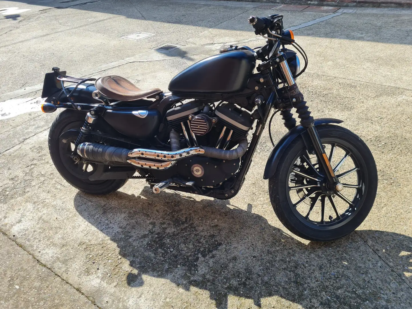Harley-Davidson Iron 883 - 2