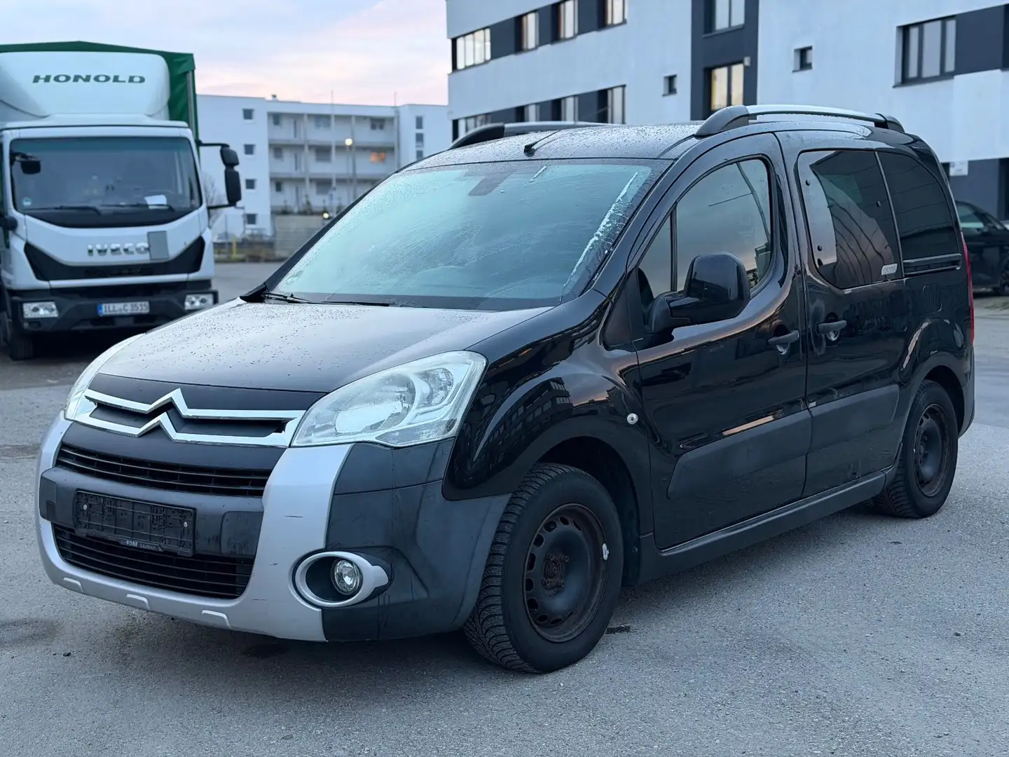 Citroen Berlingo Kombi XTR 1.6 5-Sitzer Klima Euro5 Noir - 1