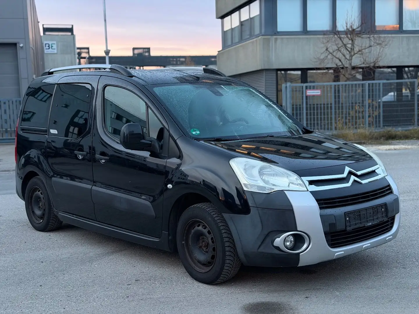Citroen Berlingo Kombi XTR 1.6 5-Sitzer Klima Euro5 Noir - 2