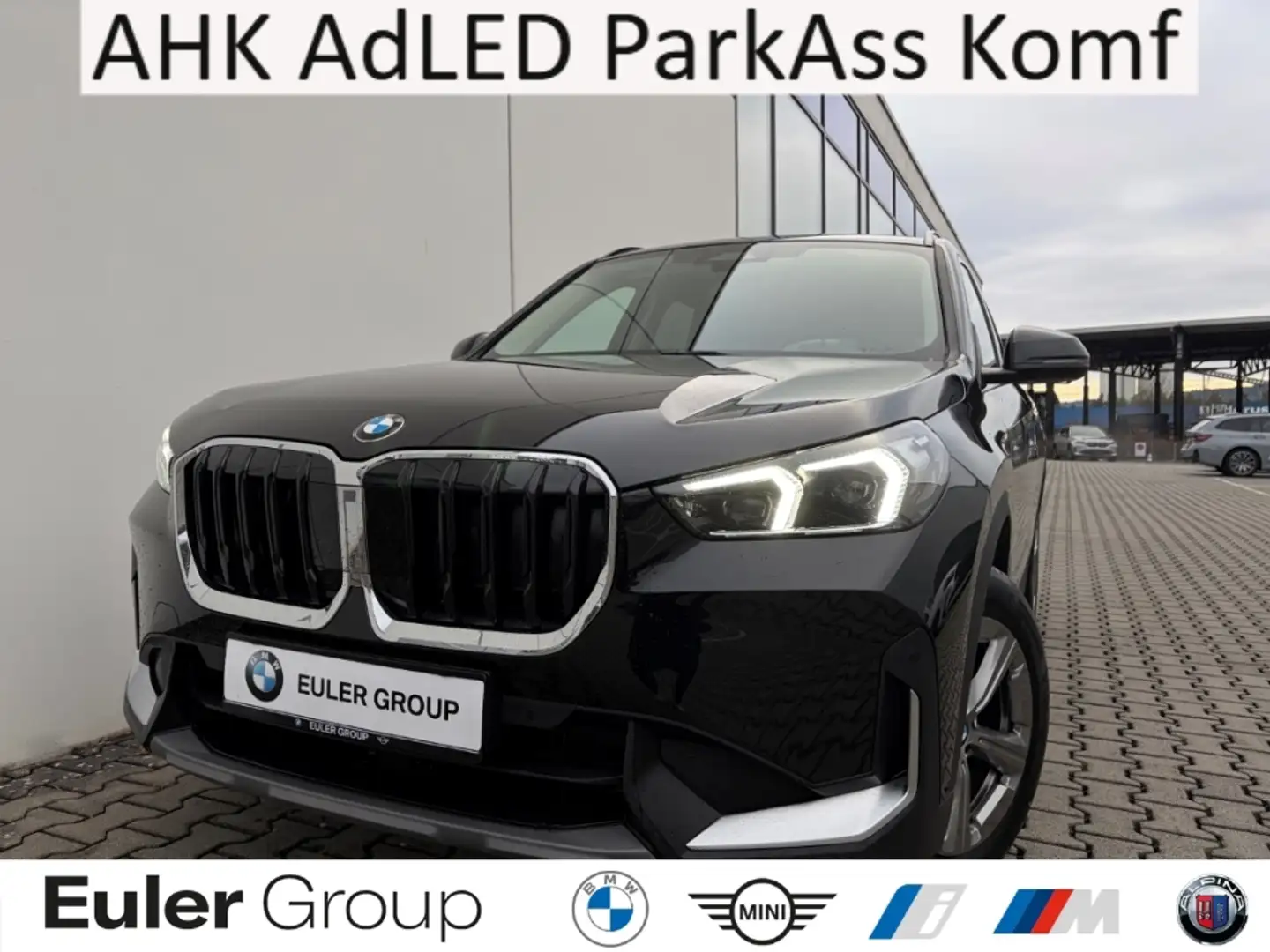 BMW X1 20i Sommer17'' AHK AdLED ParkAss Komf El.Heckklapp Schwarz - 1
