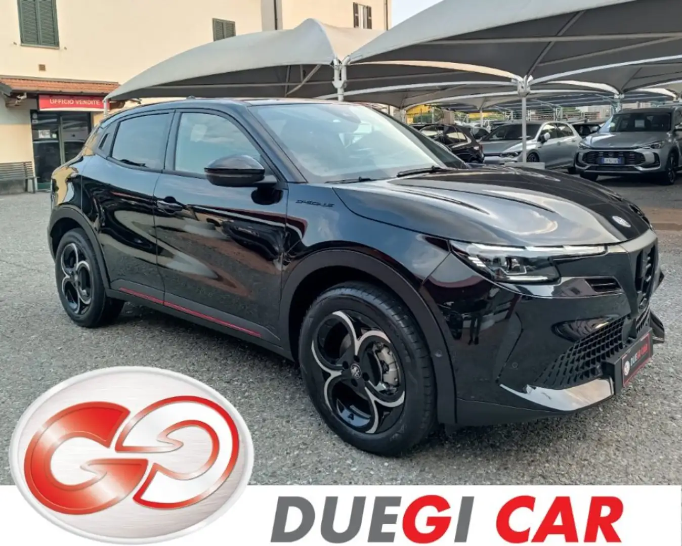 Alfa Romeo Junior 1.2 136 CV Hybrid eDCT6 Speciale Schwarz - 1