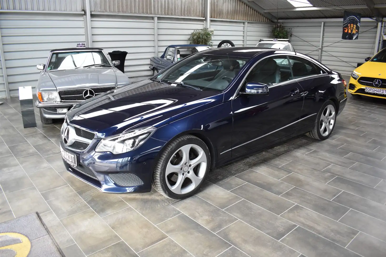 Mercedes-Benz E 200 Coupé SPORTPAKET AUTOMATIK Albastru - 2
