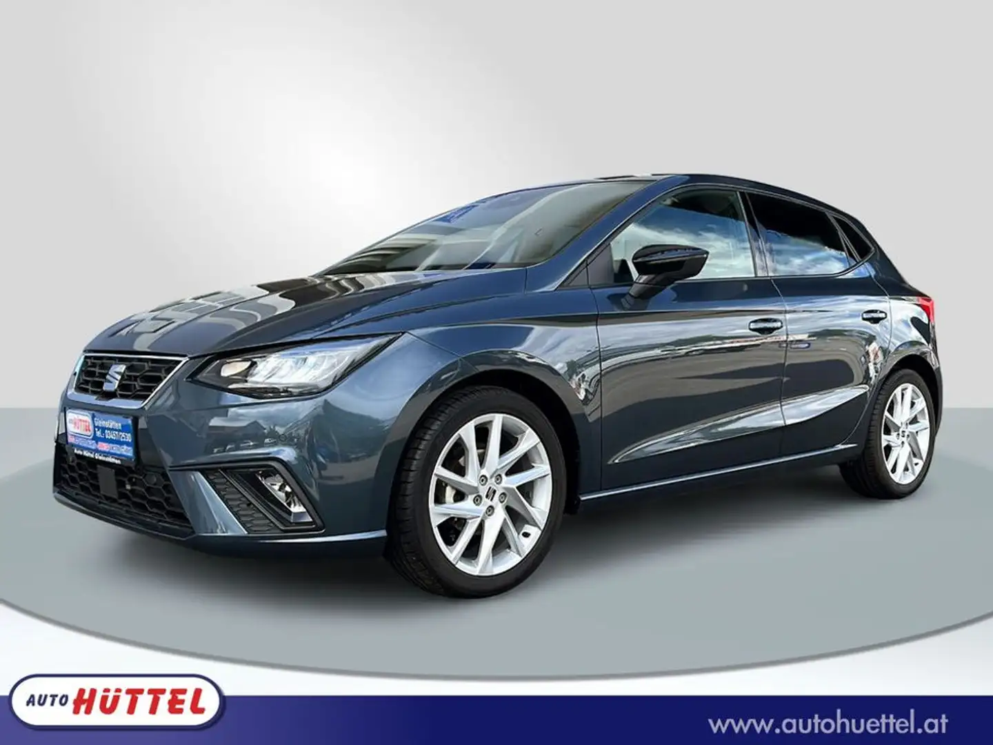 SEAT Ibiza FR 1.0 TSI Grau - 1