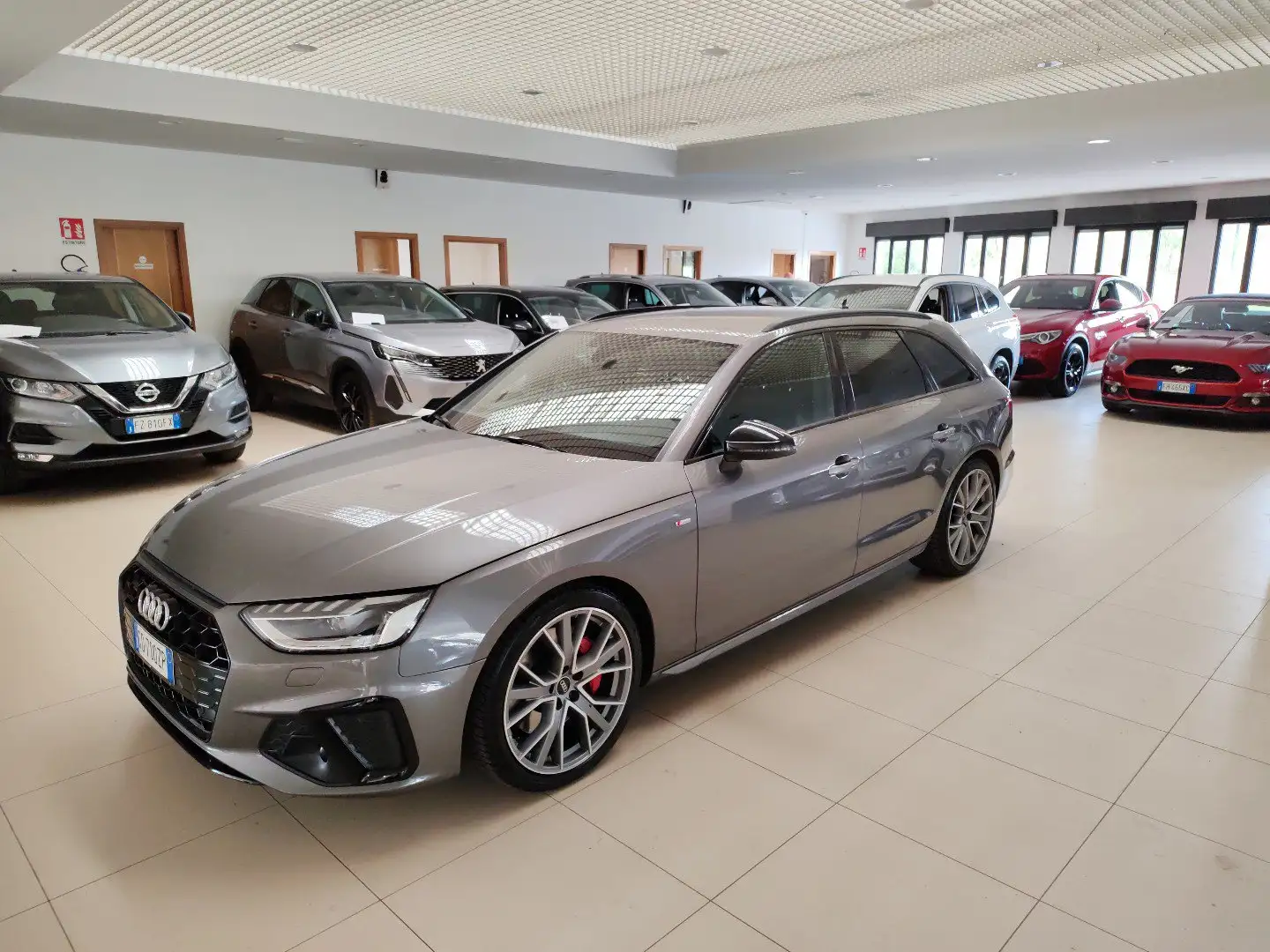 Audi A4 Avant 50TDI 286cv quattro auto MHEV S line Matrix Grijs - 1