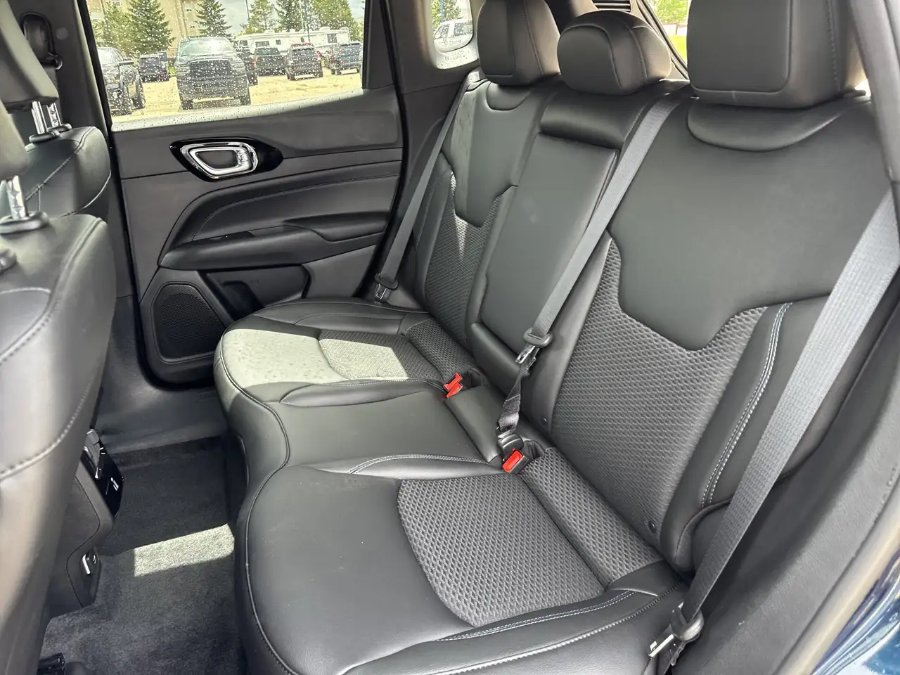Jeep Compass снимка Jeep Compass
