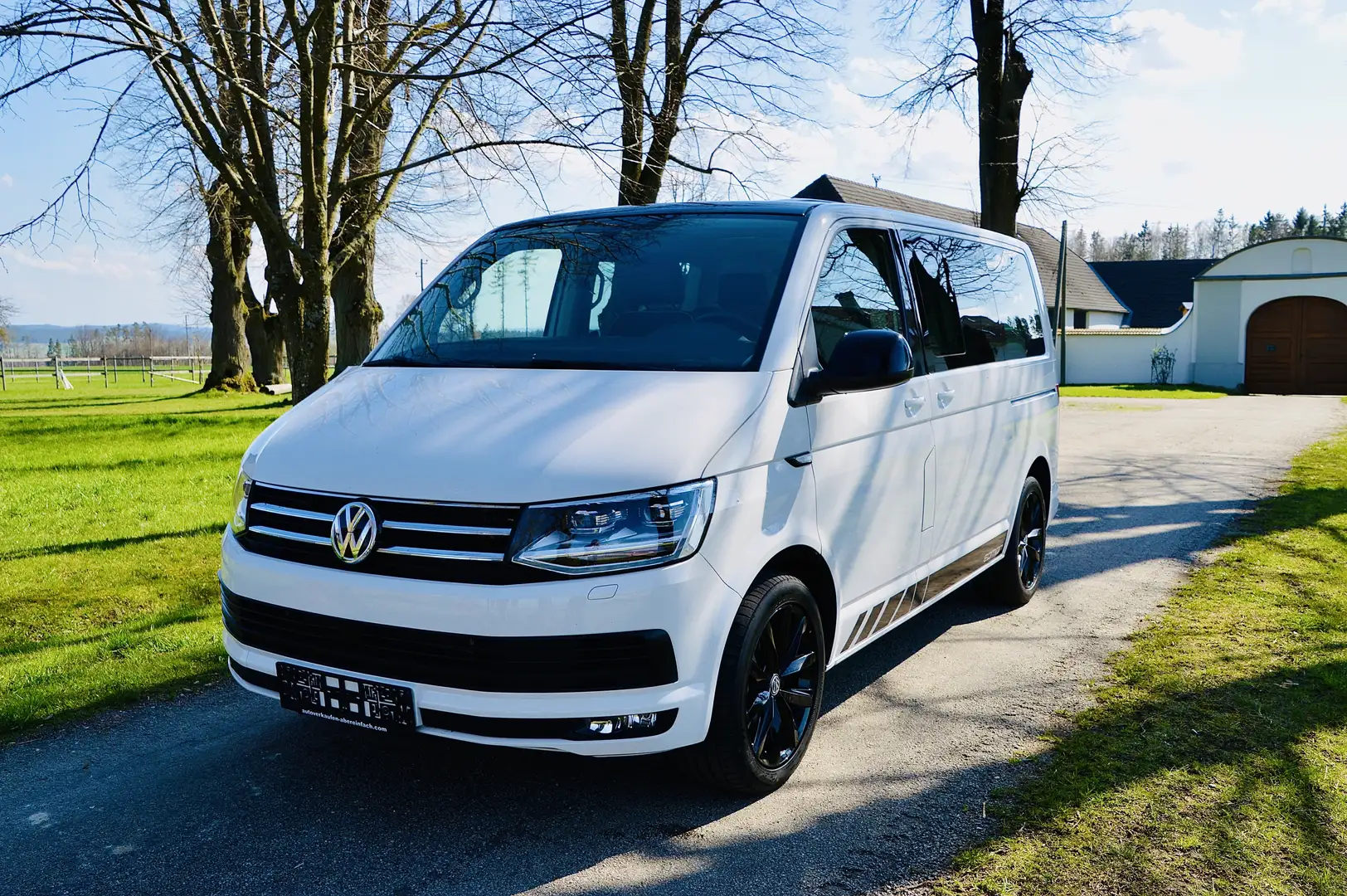 Volkswagen T6 Multivan Edition 2,0 TDI BMT DSG - 1