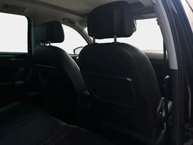 Volkswagen Tiguan view 14