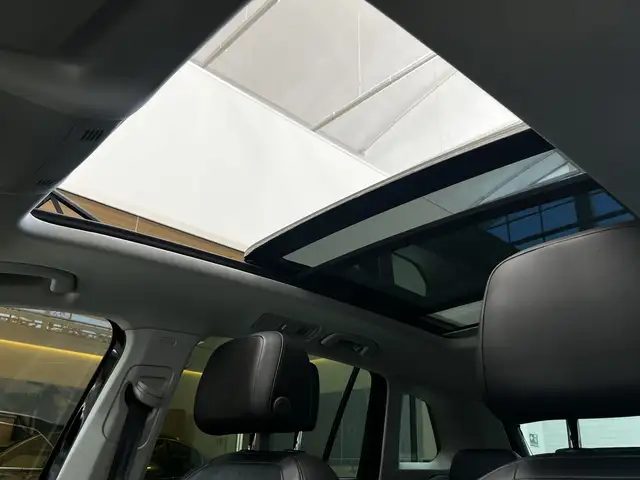 Volkswagen Tiguan view 21