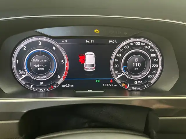 Volkswagen Tiguan view 9