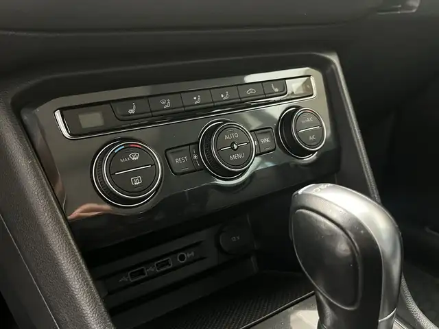 Volkswagen Tiguan view 19