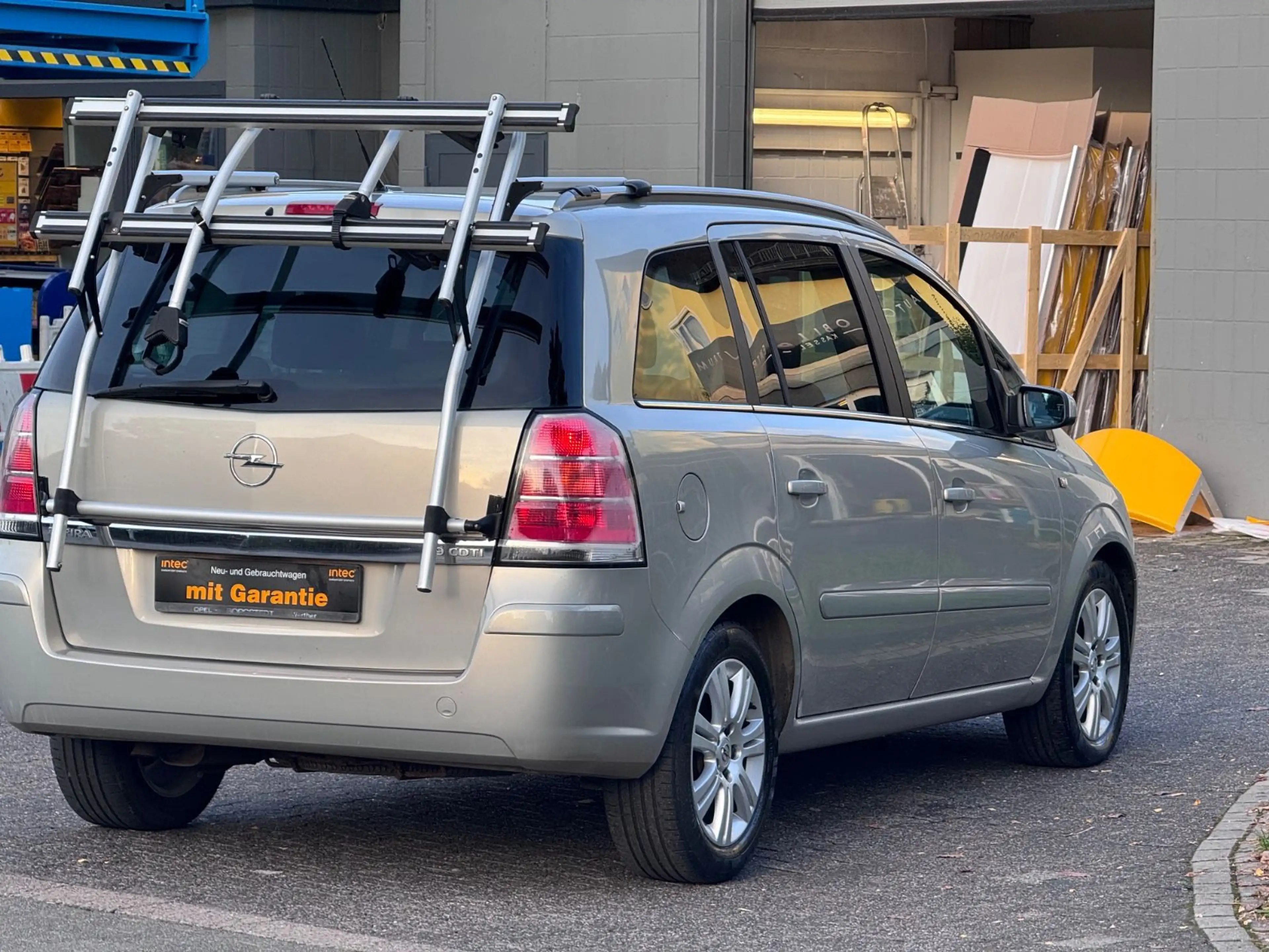 Opel Zafira 1.9 CDTI Edition 88kW 7-SITZER — photo 5