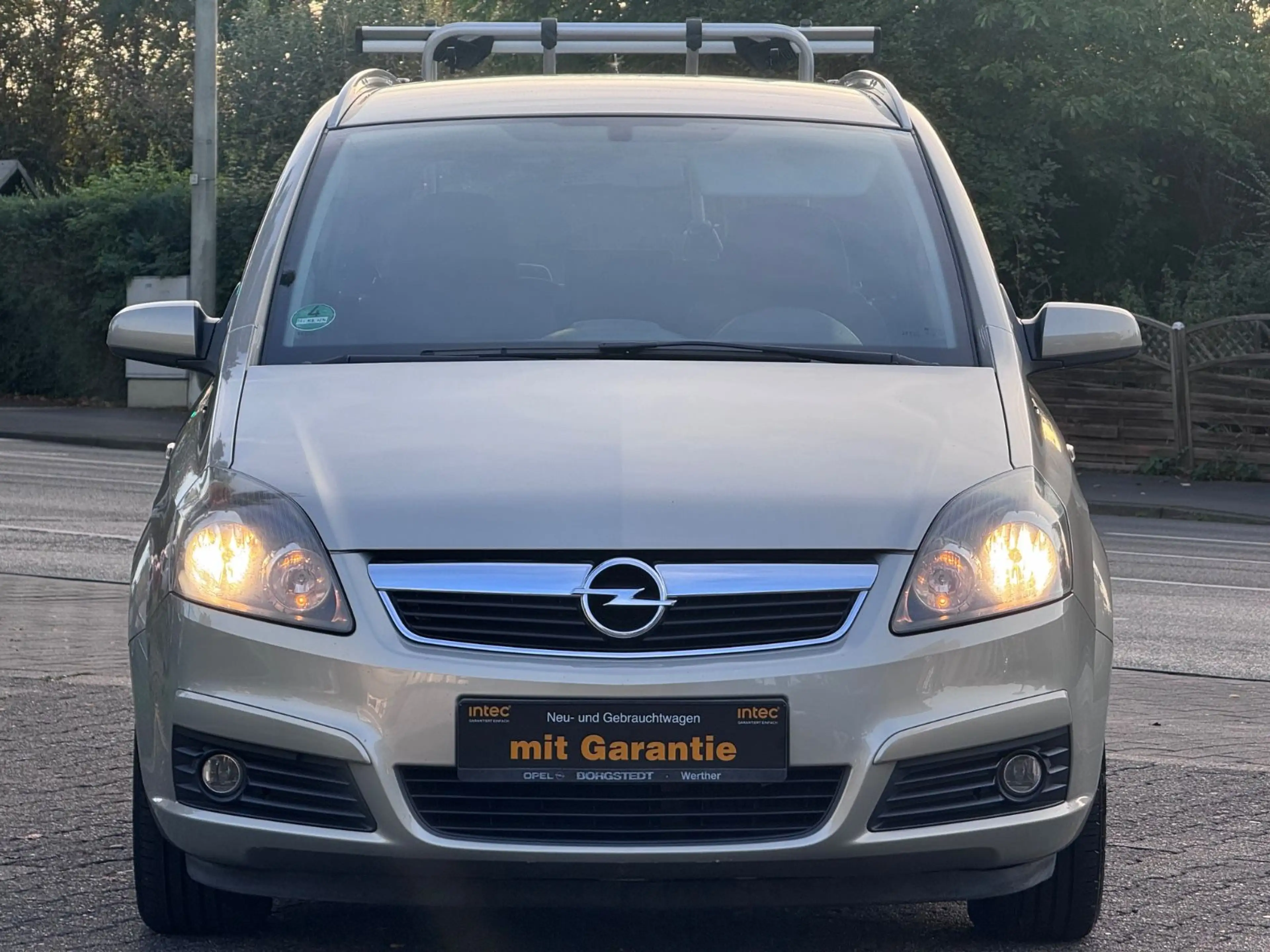 Opel Zafira 1.9 CDTI Edition 88kW 7-SITZER — photo 7