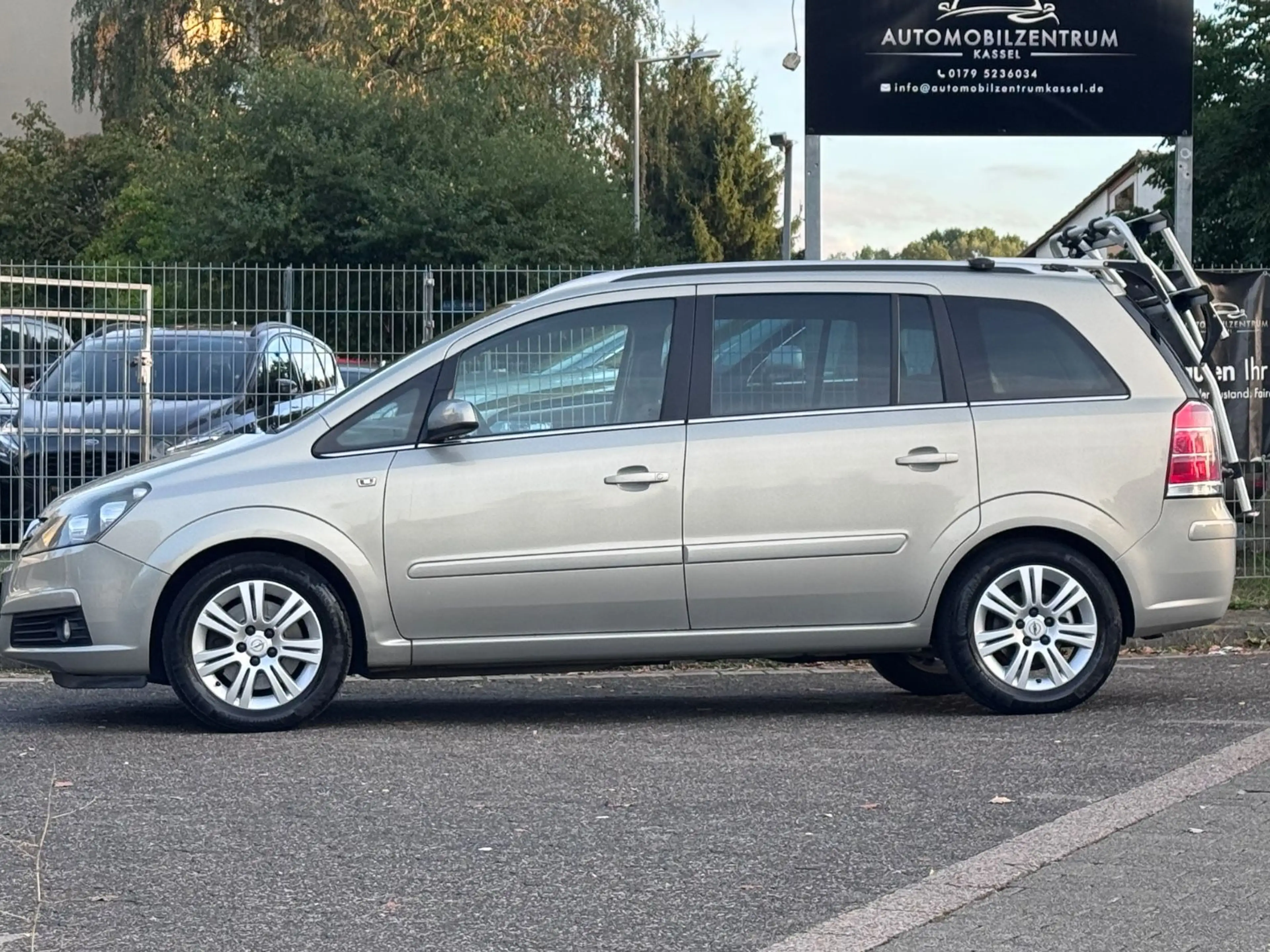 Opel Zafira 1.9 CDTI Edition 88kW 7-SITZER — photo 2