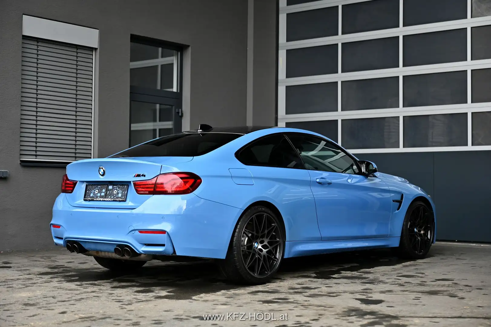 BMW M4 Competition Albastru - 2