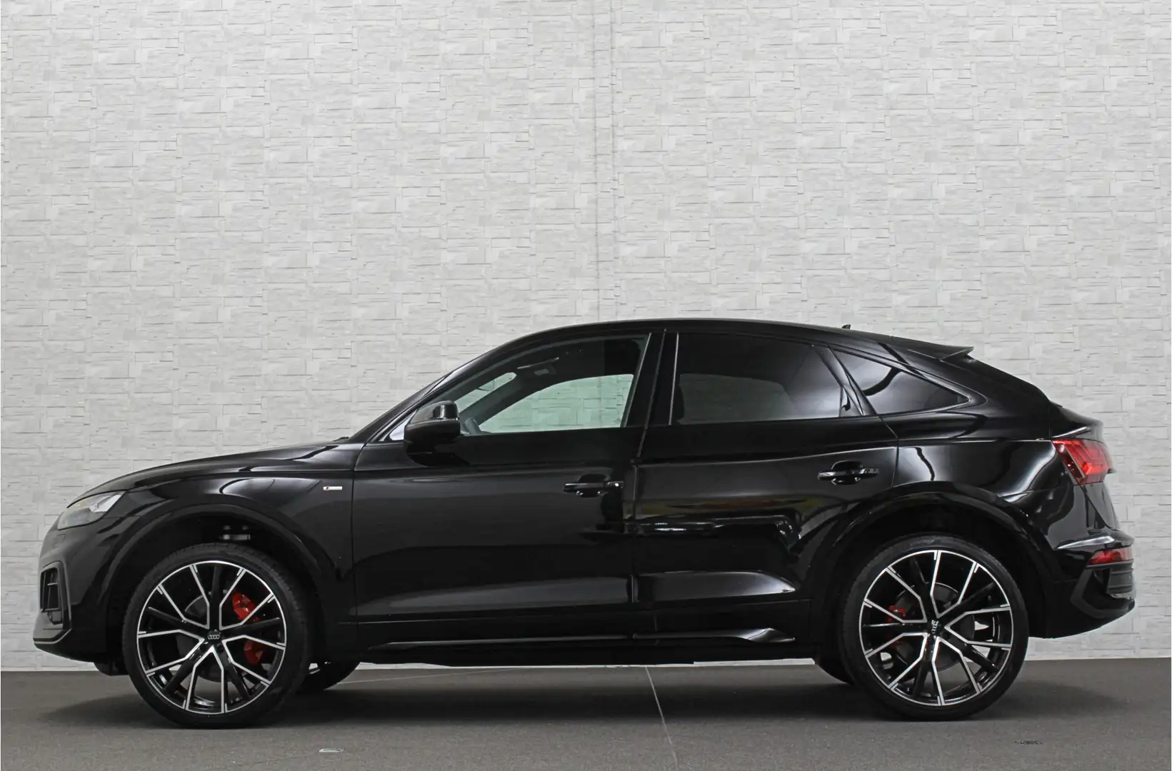 Audi Q5 Sportback 40 TFSI Benzine S-Line | ACC | Sfeerverl Zwart - 2