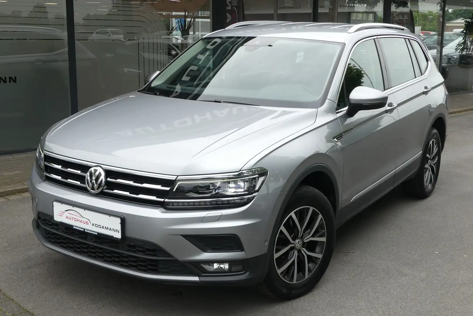 Volkswagen Tiguan Allspace 2.0 TDI Comfortline*360°Cam*AHK* Argent - 2