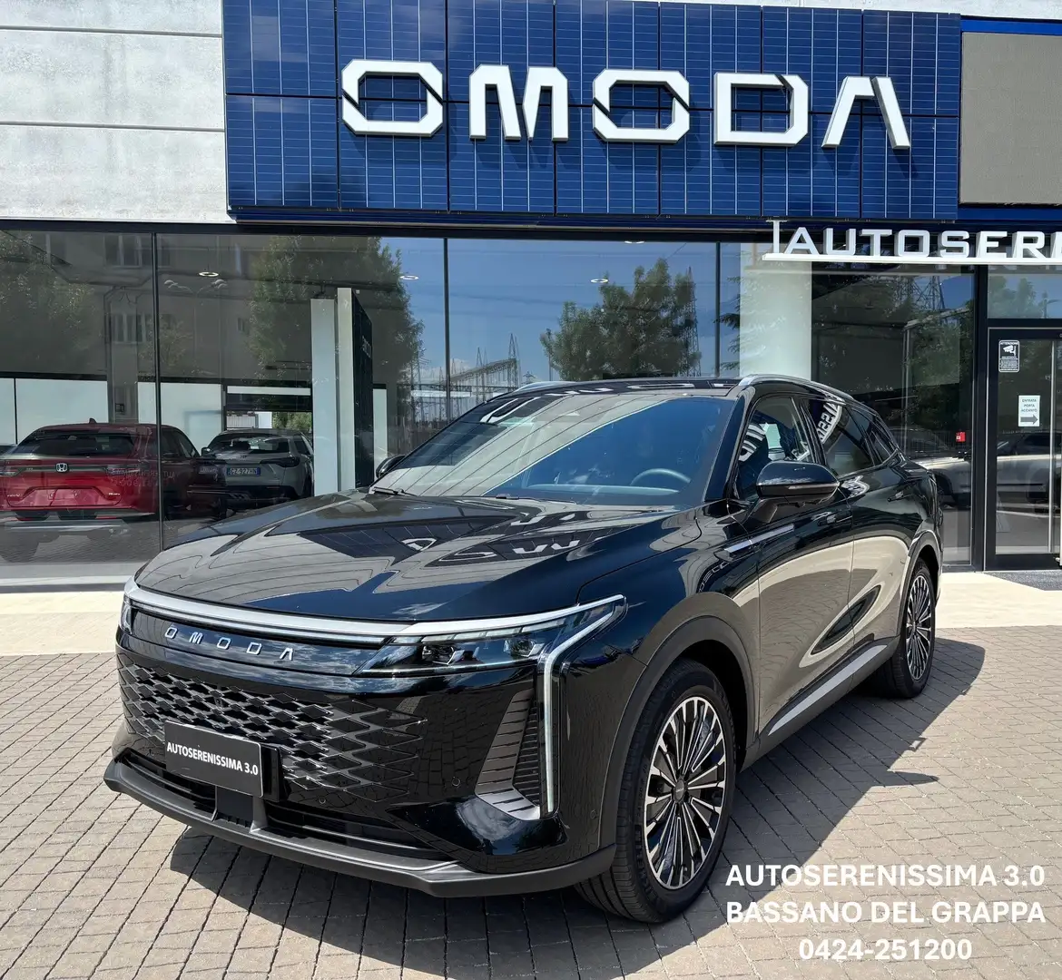 Omoda 9 1.5 SUPER HYBRID PREMIUM AWD Чорний - 1