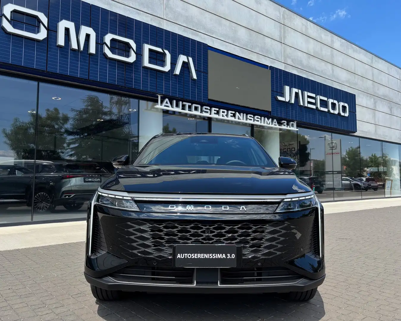 Omoda 9 1.5 SUPER HYBRID PREMIUM AWD Чорний - 2