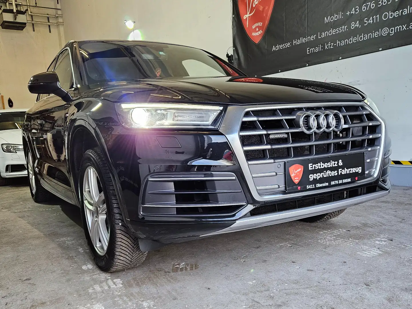 Audi Q5 quattro sport Schwarz - 1