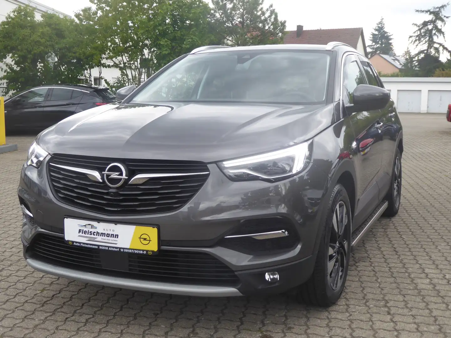 Opel Grandland X 1.6 Start/Stop Automatik INNOVATION Grau - 1