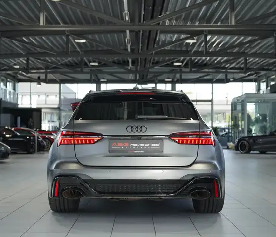 Audi RS6 view 9