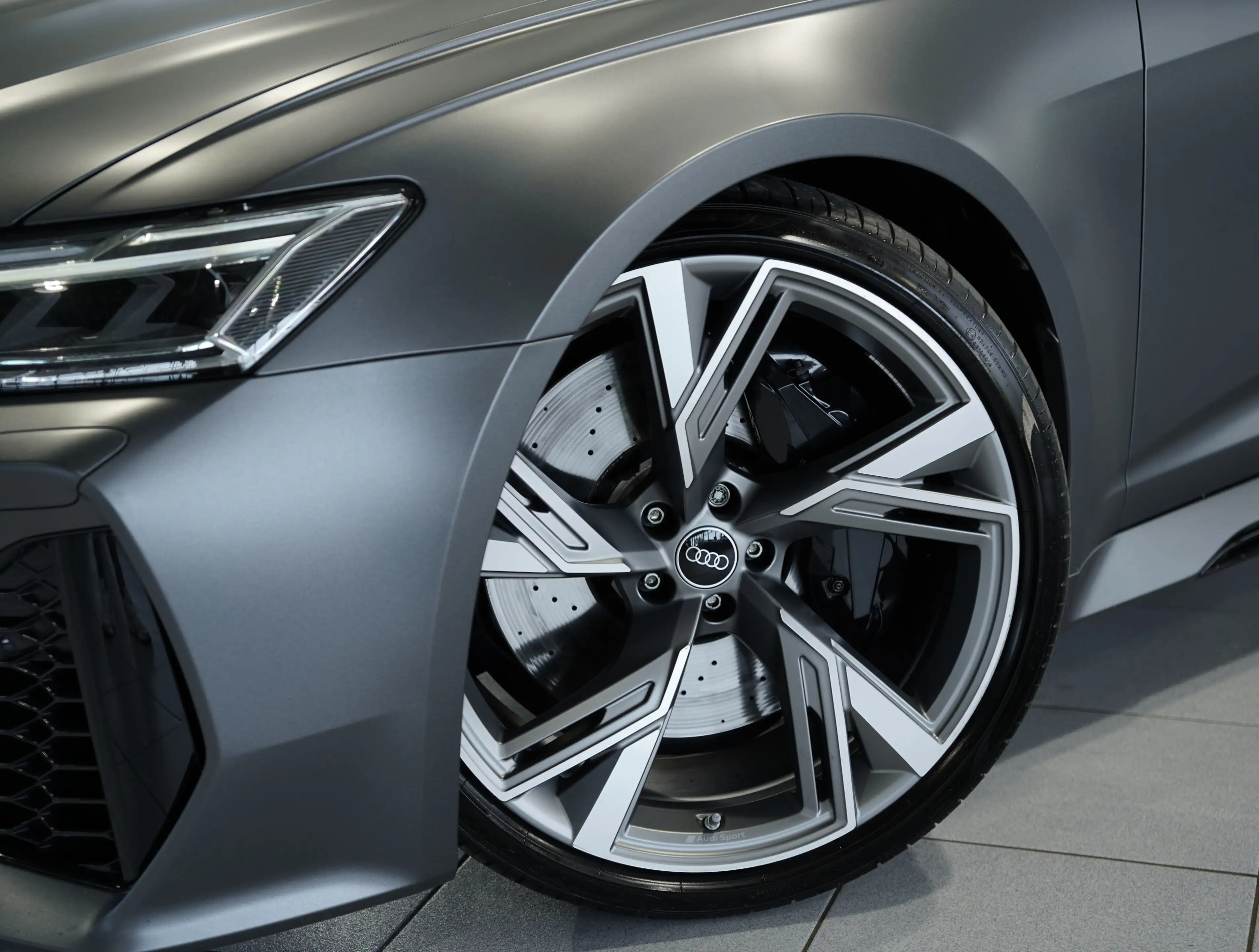 Audi RS6 Avant q. *22 *B&O*S-AGA*Pano*Virtual*Kamera — photo 3