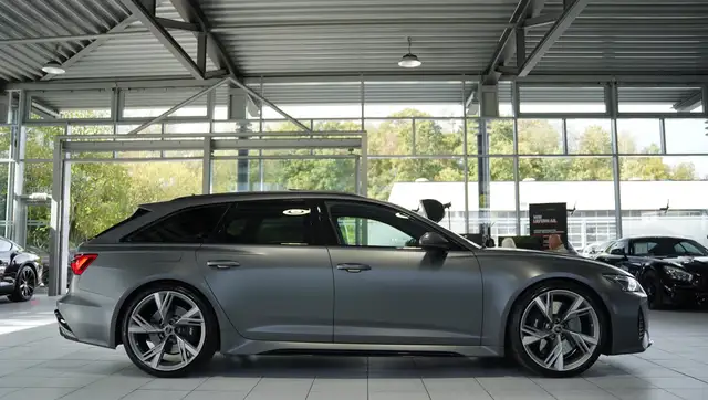 Audi RS6 view 7