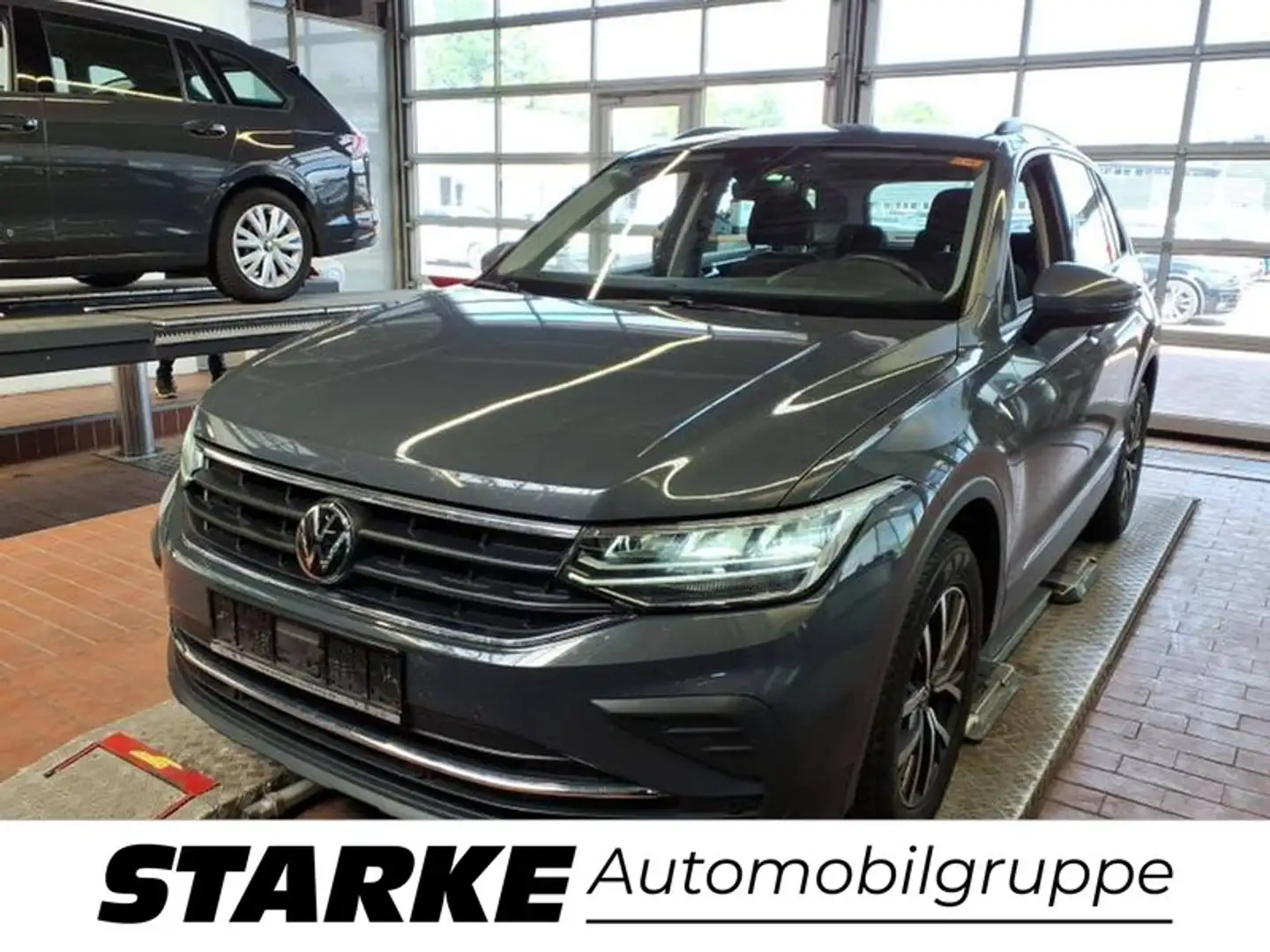 Volkswagen Tiguan 2.0 TDI DSG Life Grau - 1