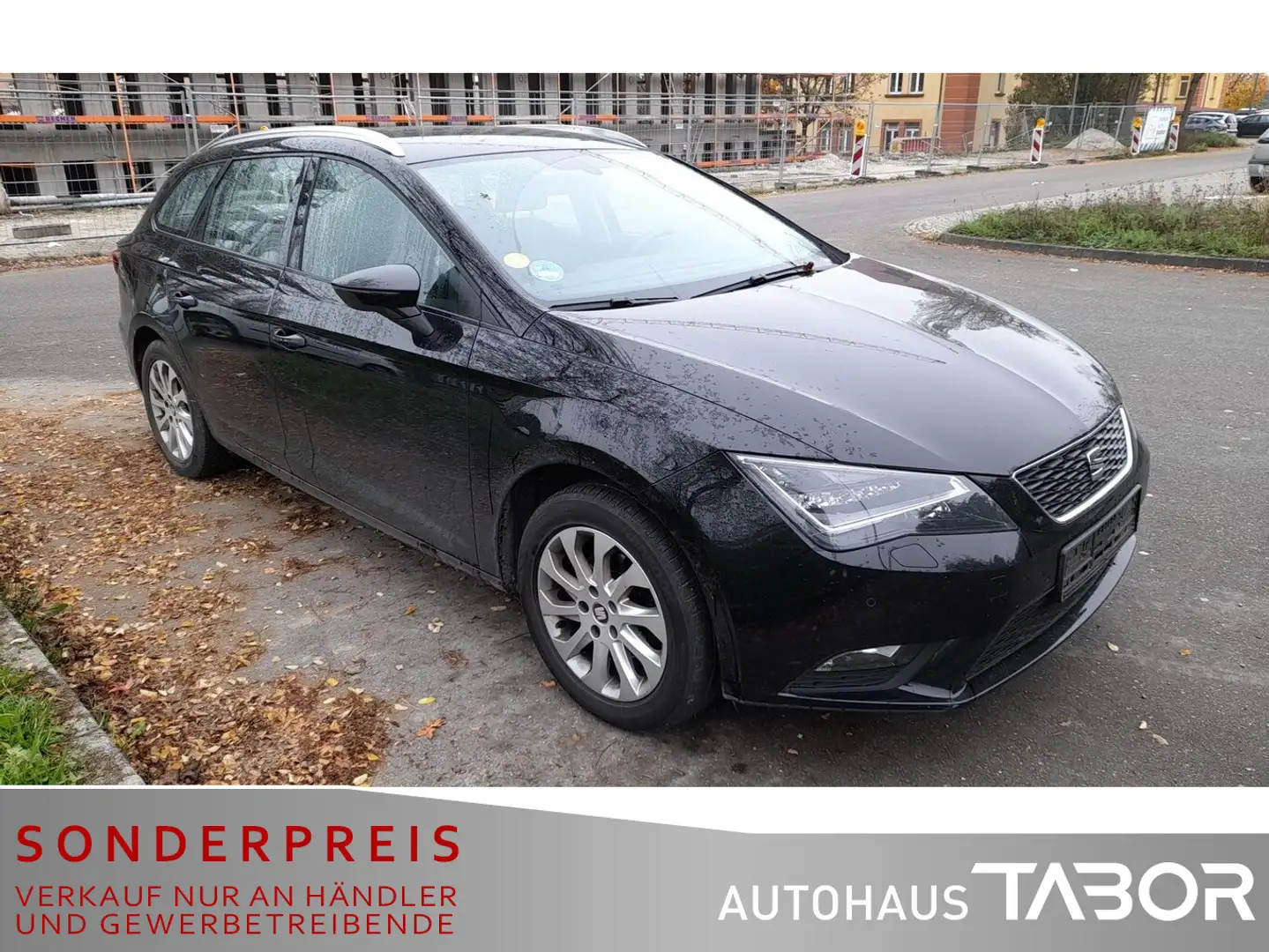 SEAT Leon ST 1.6 TDI Style LED Nav PDC SHZ LM Climatr Schwarz - 2