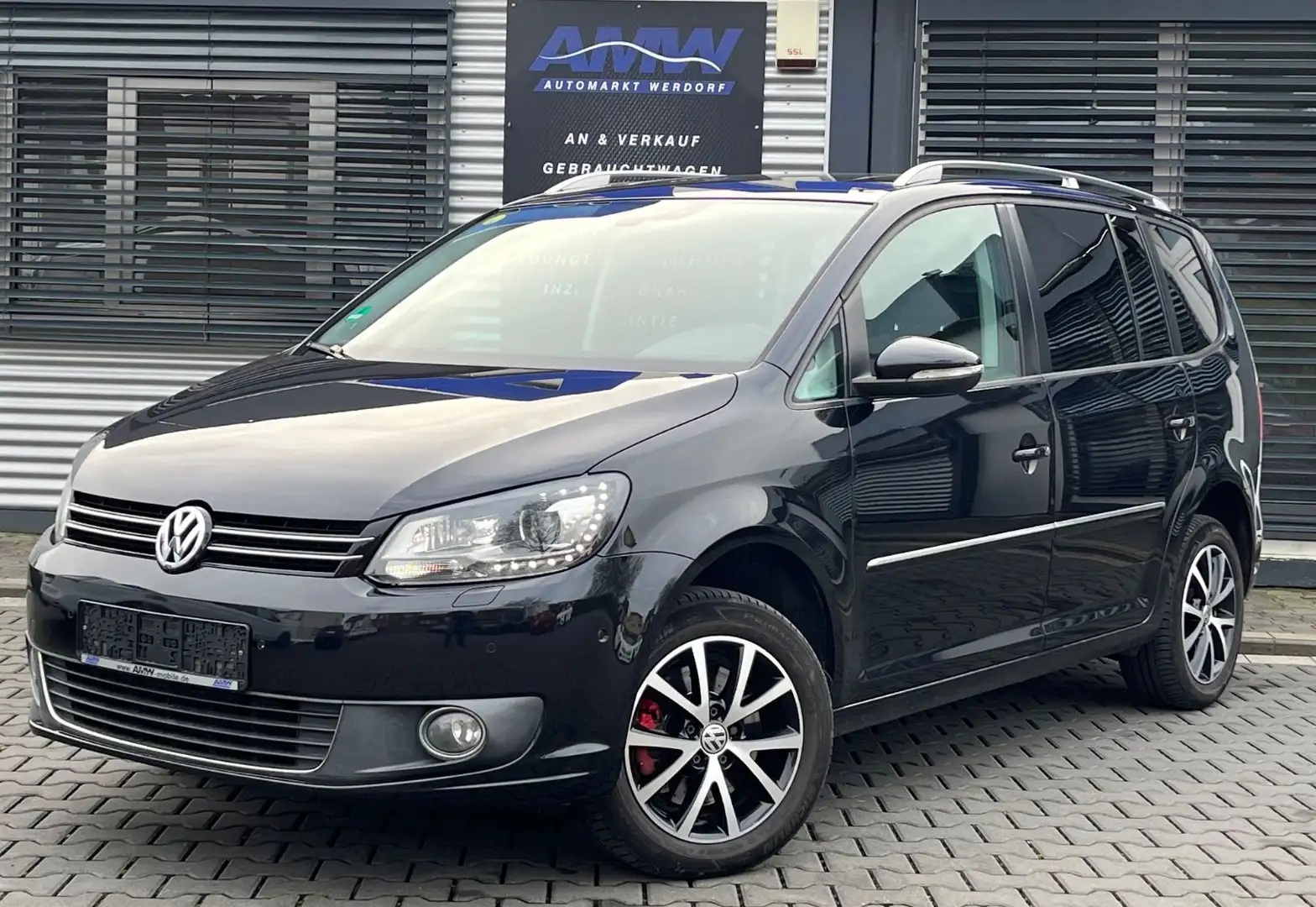 Volkswagen Touran Highline*LEDER*NAVI*PANO*AHK*KAMERA*7SITZ Noir - 2