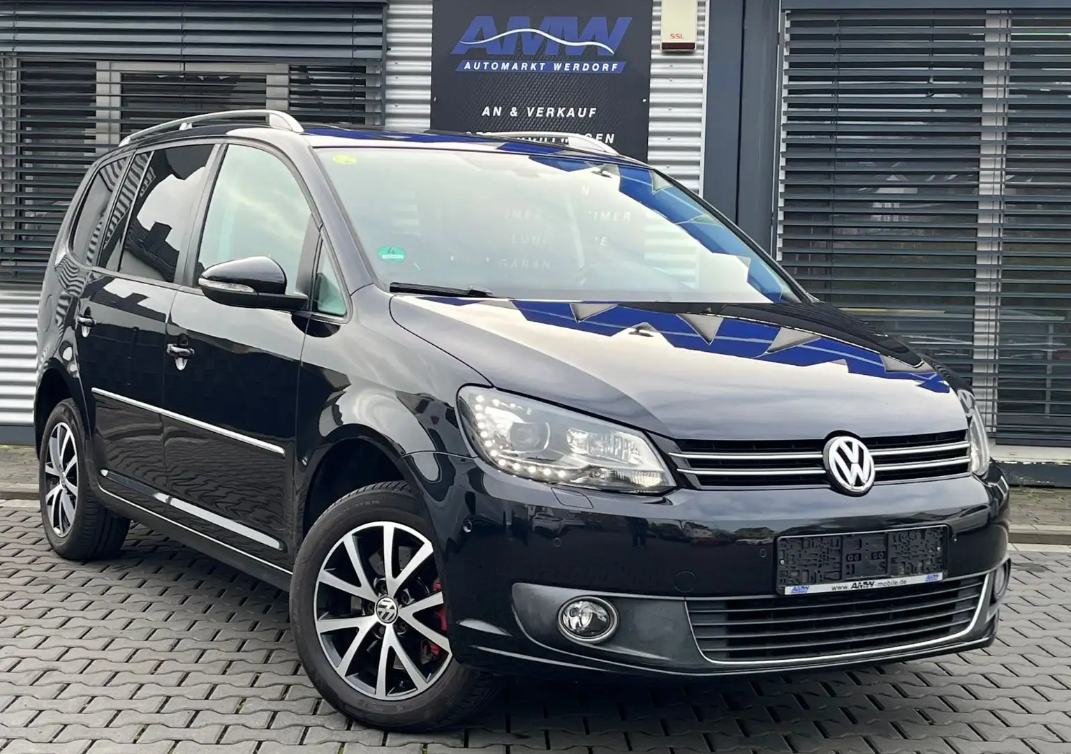 Volkswagen Touran Highline*LEDER*NAVI*PANO*AHK*KAMERA*7SITZ Noir - 1