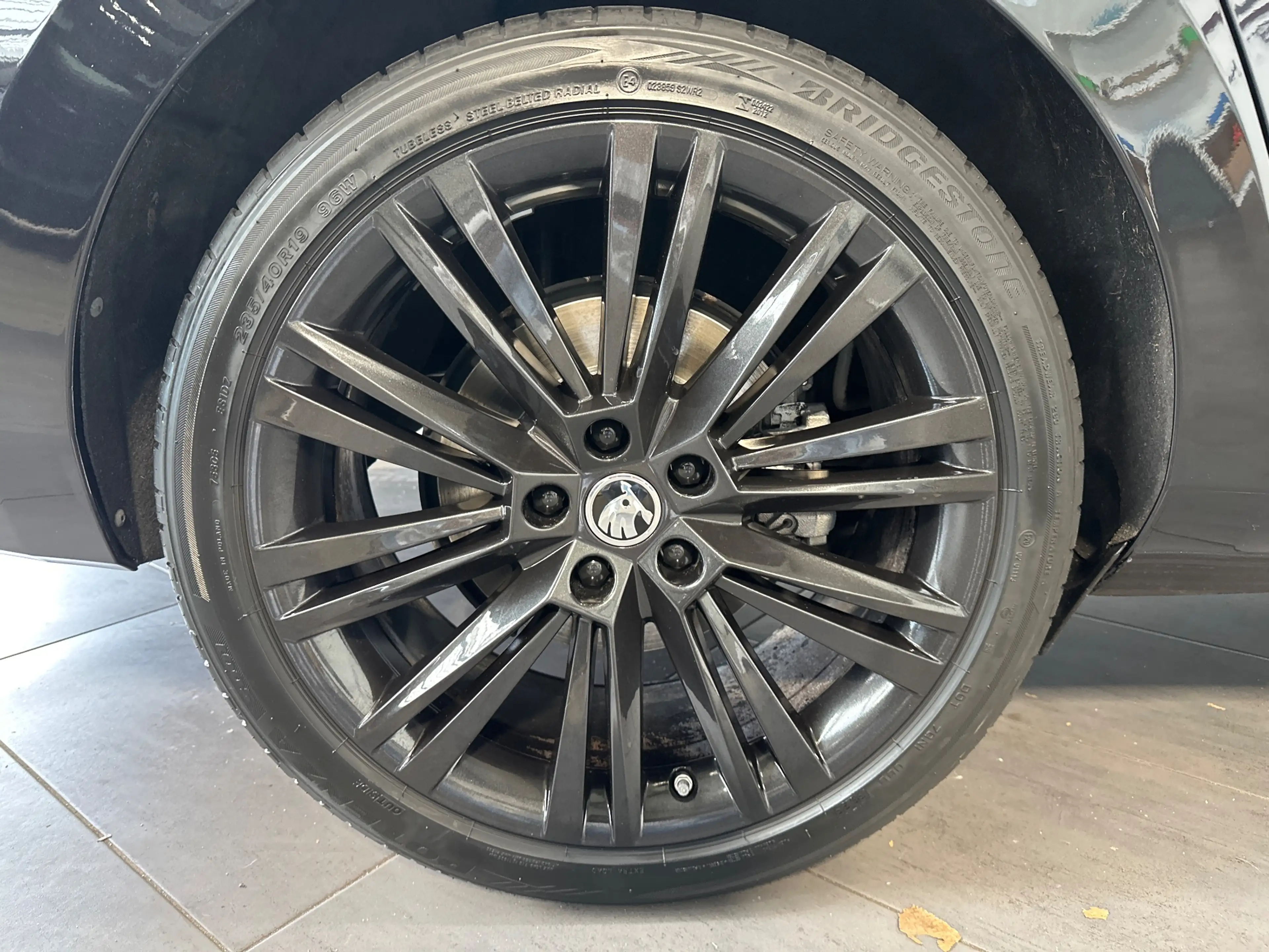 Skoda Superb Combi 2.0 TDI DSG L&K 4x4 NAV+LED+AHK+KAM+VCOCK — photo 3