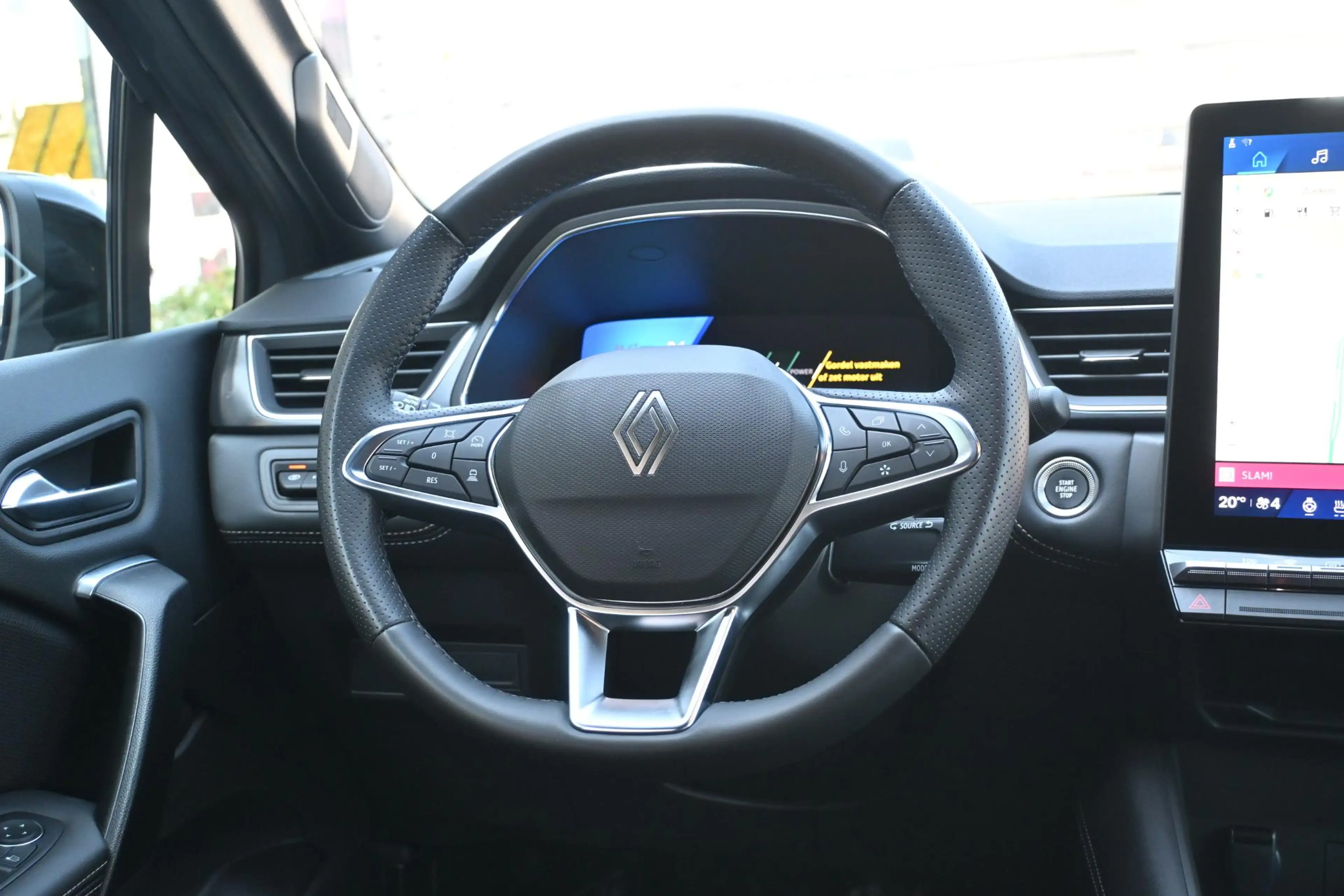 Renault Symbioz E-Tech full hybrid 145 iconic | STUUR/STOELVERWARM — photo 15