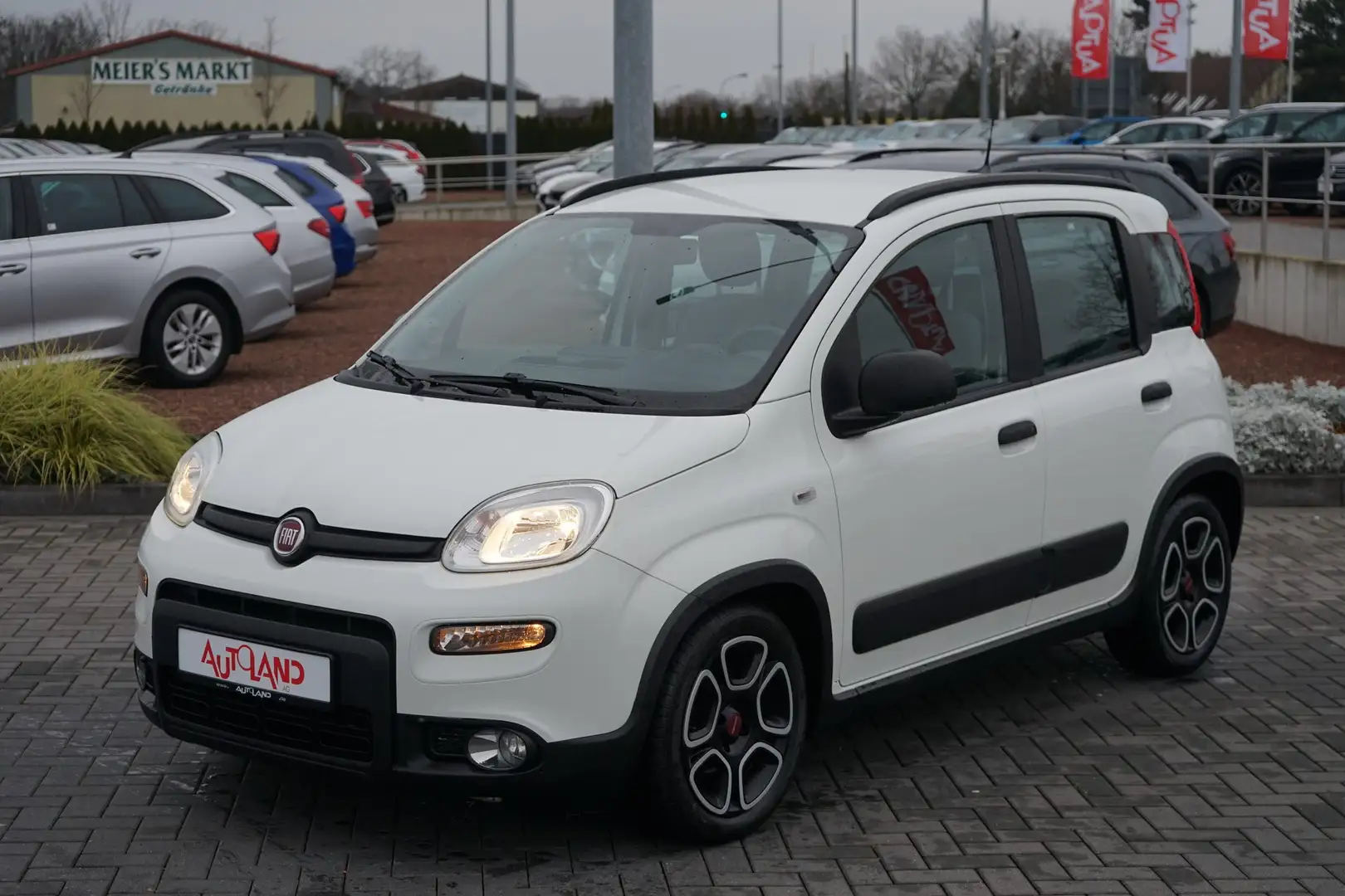 Fiat Panda 1.0 M-Hybrid City Life Klima PDC Bluetooth Weiß - 2